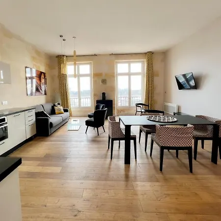 Apartment Magnifiques Sur Les Quais De Bordeaux