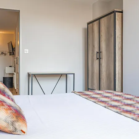 Magnifiques Sur Les Quais De Bordeaux