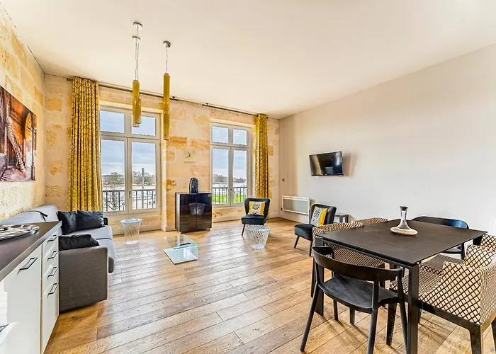 Magnifiques Sur Les Quais De