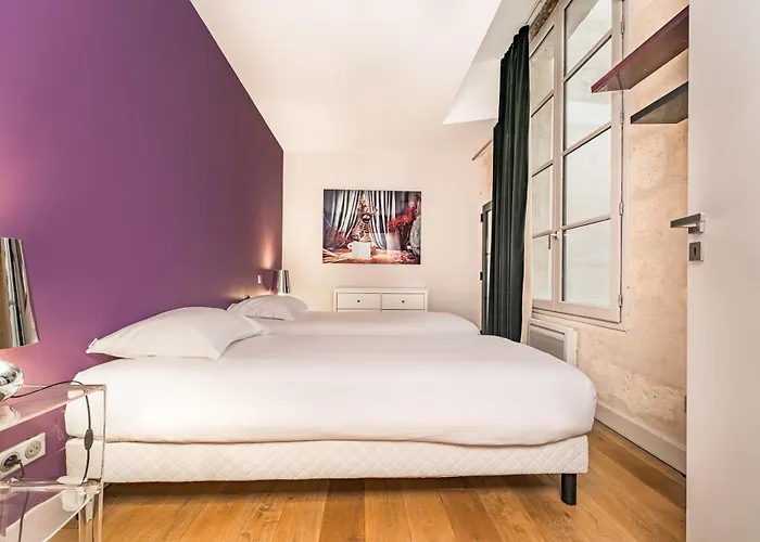 Magnifiques Sur Les Quais De