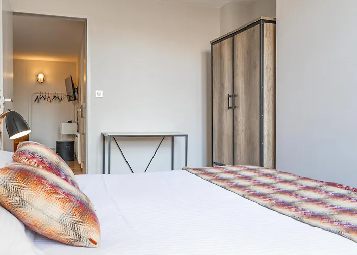 Magnifiques Sur Les Quais De Bordeaux